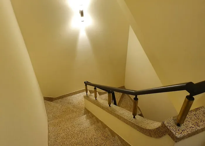 Agnelo Comfort - H V Πανσιόν